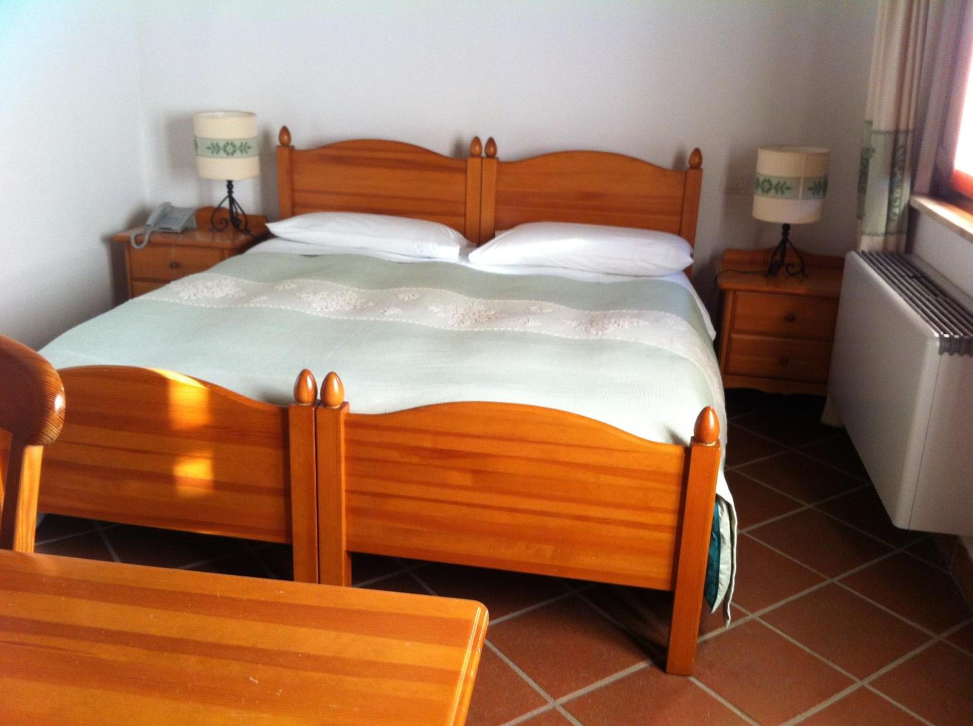 Hotel Su Nuraxi Barumini Room photo